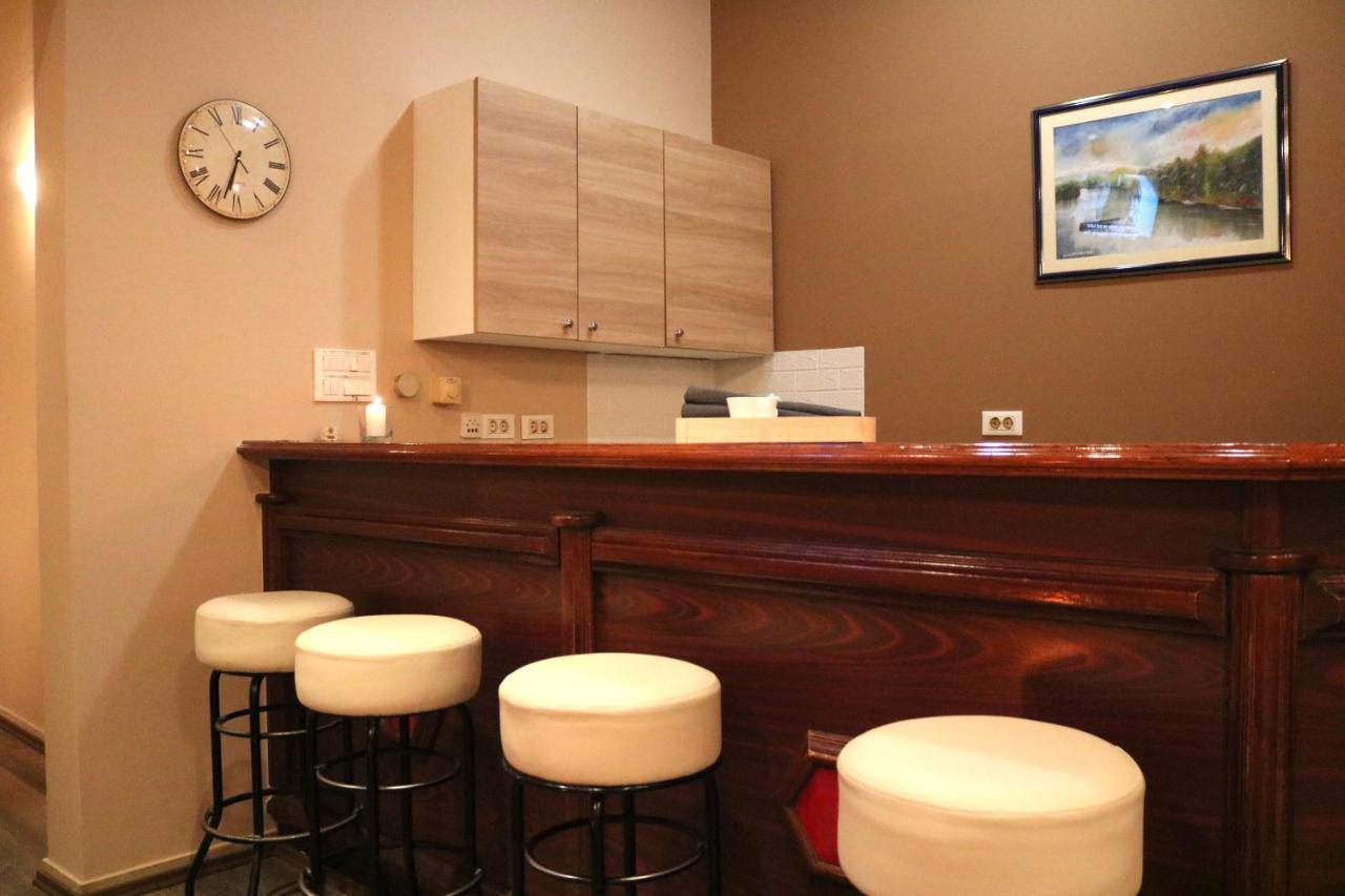 Guest House Studio Apartman Marina - With Jacuzzi, Free Parking, Pet Friendly Karlovac Zewnętrze zdjęcie