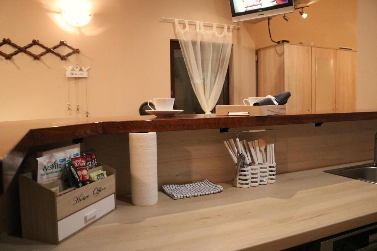 Guest House Studio Apartman Marina - With Jacuzzi, Free Parking, Pet Friendly Karlovac Zewnętrze zdjęcie