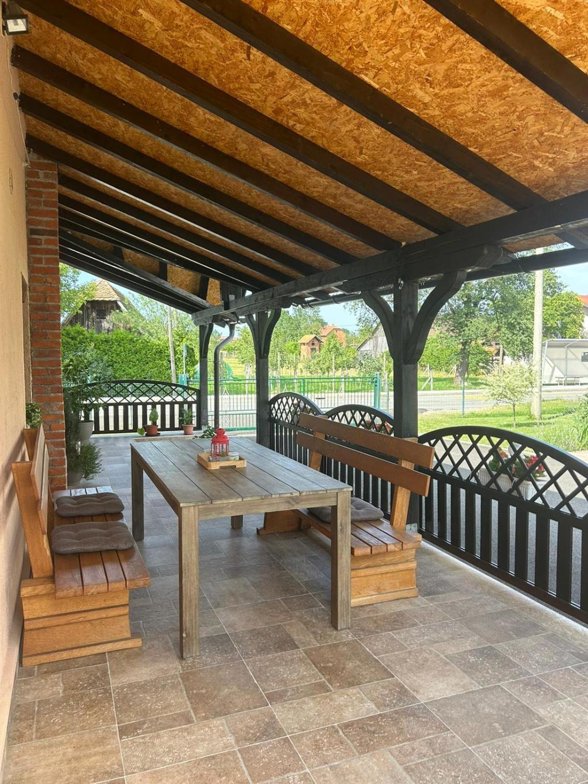 Guest House Studio Apartman Marina - With Jacuzzi, Free Parking, Pet Friendly Karlovac Zewnętrze zdjęcie
